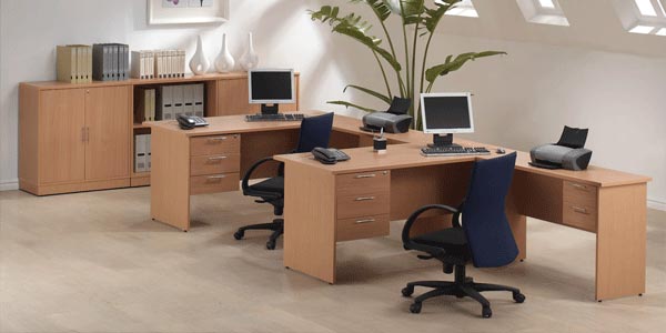 beech-color-office-desk-and-chairs